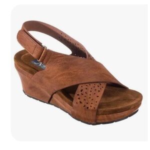 Natural Reflections Marsha Brown Wedge Sandals